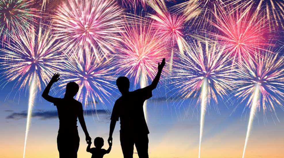 new-years-family-istock.jpg (1)