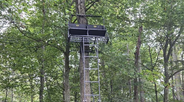 Hawk Denali 2 Man Ladderstand