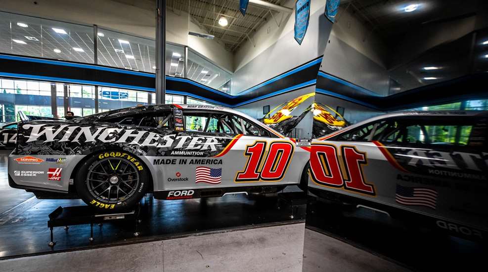 Nascar Winchester Dark Horse
