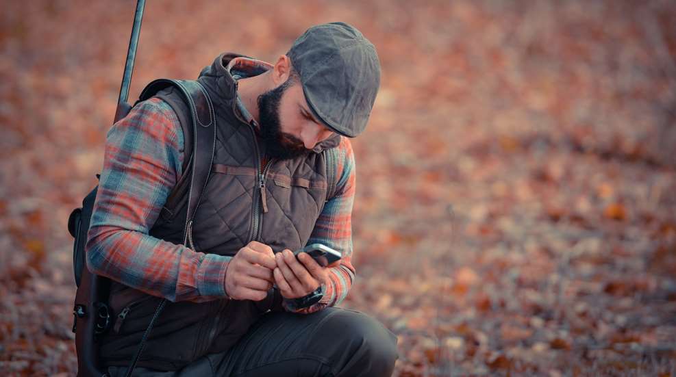 Istock Hunting Apps Lede