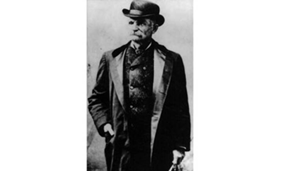 charles_bowles_aka_black_bart_standing.jpg