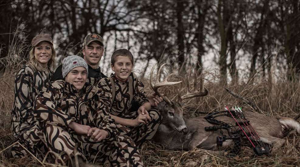 raised-hunting-lead.jpg