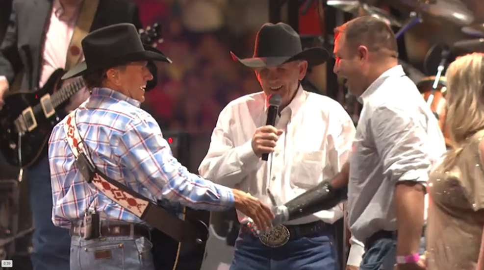 george-strait-gen-sisco-wounded-vet.jpg