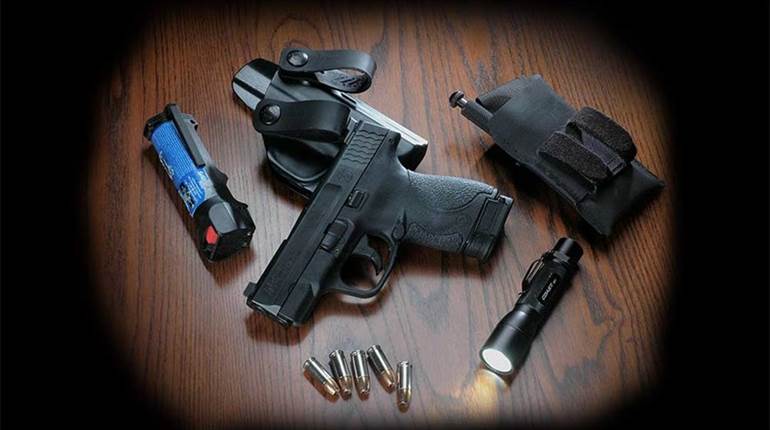 6 Survival Items You Should Carry Every Day (Only 1 is a Gun) | NRA Family